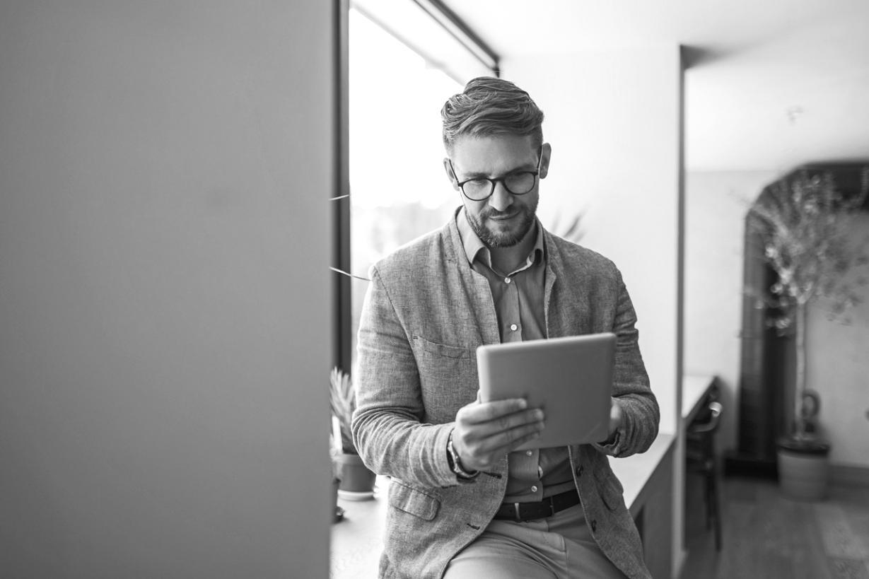 Sukaneprot seminar in session — participants working through internet entrepreneurship concepts
